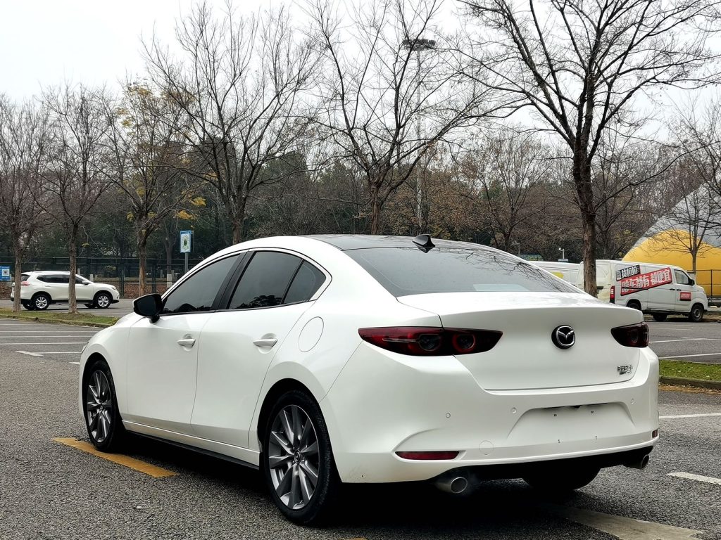 Mazda3 Axela 2021 2.0L Automatic Premium Edition - Huishida Trading