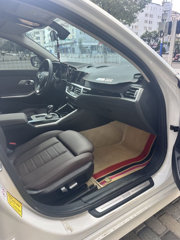 BMW 3 Series 2022 320i Sport Line - Huishida Trading