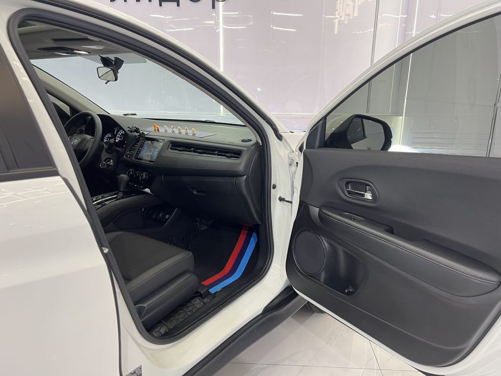 Honda Vezel 2022 1,5 л CVT Phantom Night·Pioneer Edition - Huishida Trading