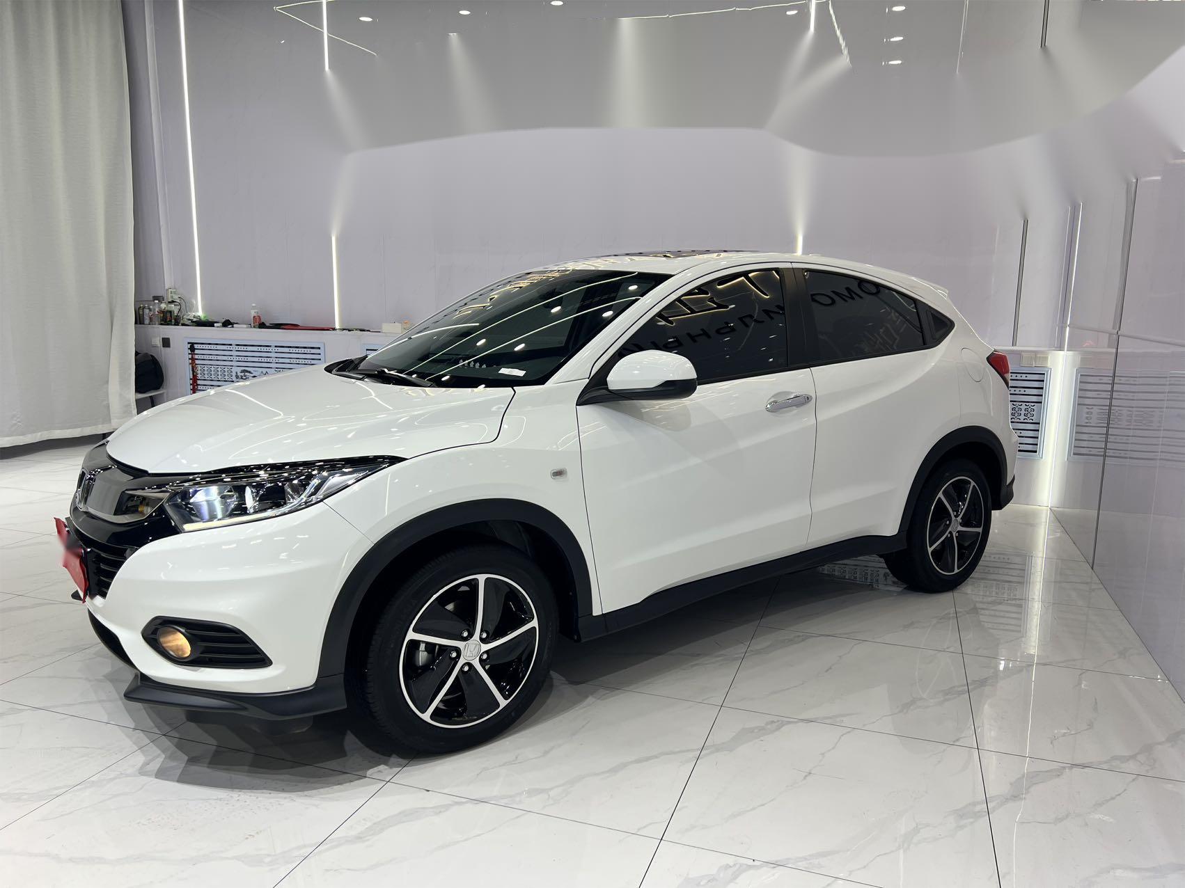 Honda Vezel 2022 1,5 л CVT Phantom Night·Pioneer Edition