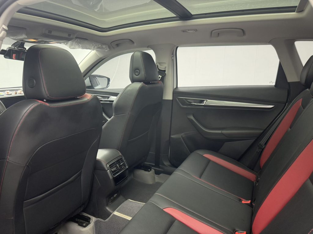 Skoda KAROQ 2023 TSI280 Smart Edition - Huishida Trading