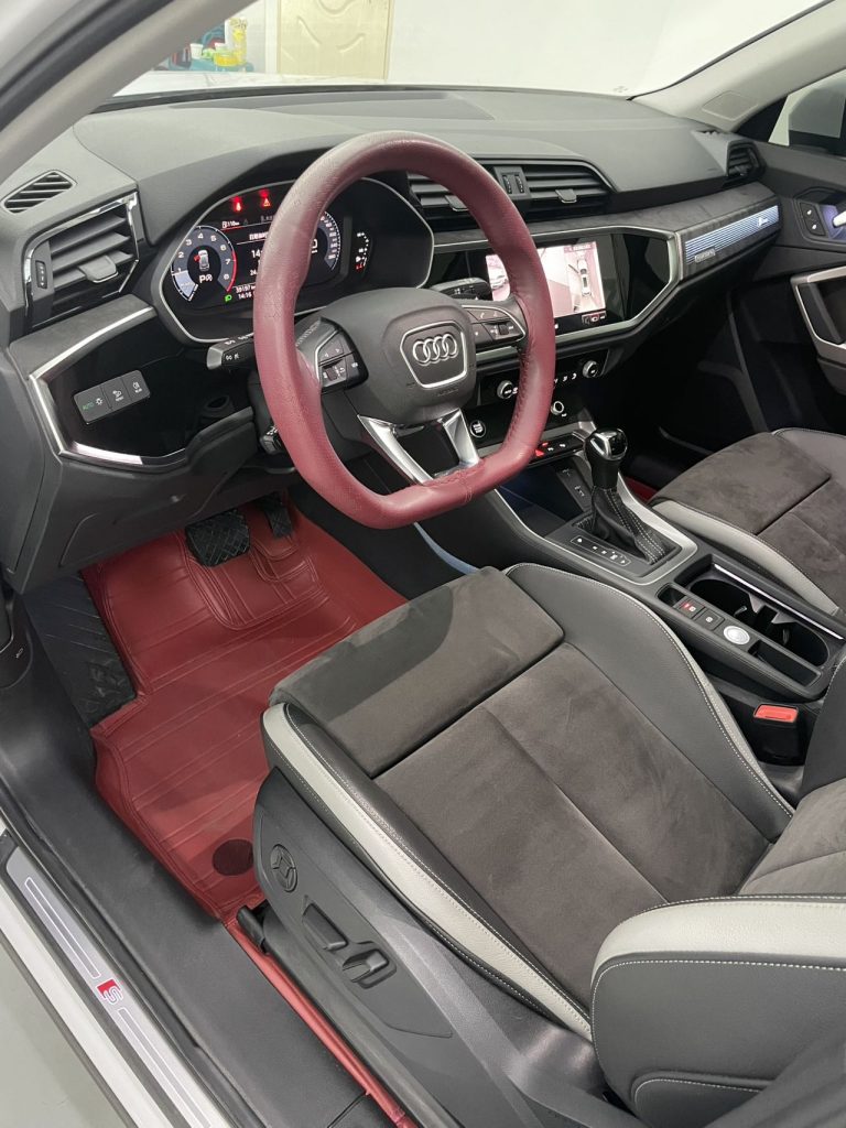 Audi Q3 2021 года 35 TFSI Sportline - Huishida Trading