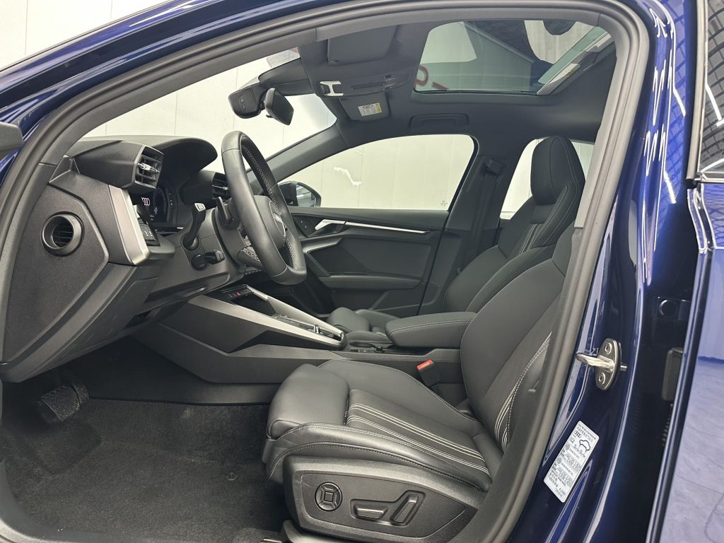 Audi A3 2022 A3L Limousine 35 TFSI Sportline - Huishida Trading