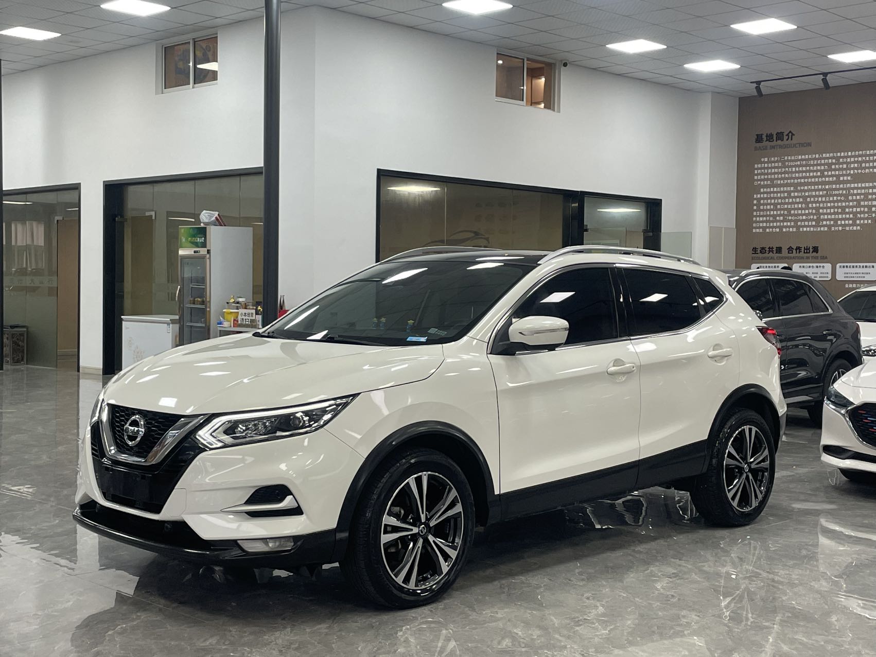 NISSAN Qashqai 2022 2.0L CVT XV Premium Luxury Edition National VI