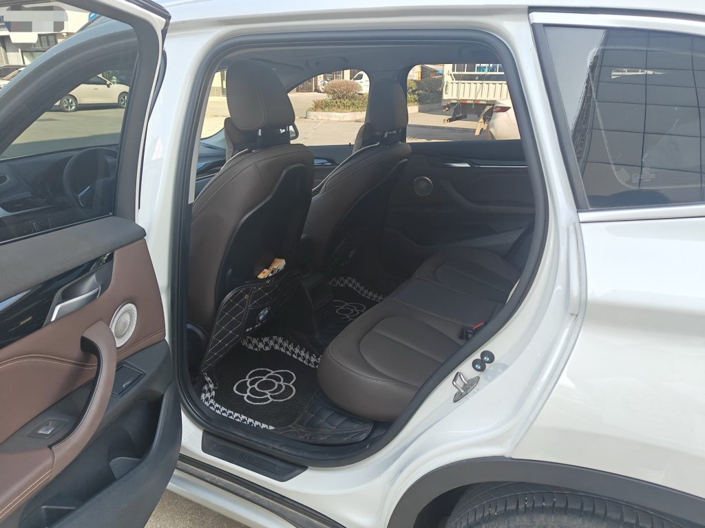 BMW X1 2022 sDrive20Li Fashion Edition - Huishida Trading