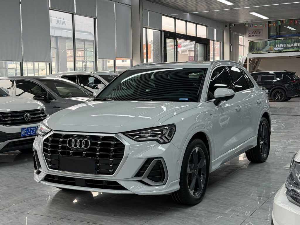 Audi Q3 2023 35 TFSI Sportline (1.4T) - Huishida Trading