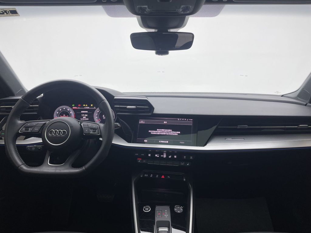 Audi A3 Sportback 35 TFSI Luxury Sport Edition, 2021 года - Huishida Trading