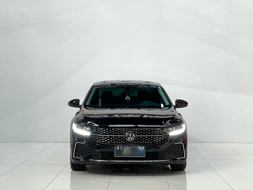 Volkswagen Passat 2023 280TSI Starry Elite Edition - Huishida Trading