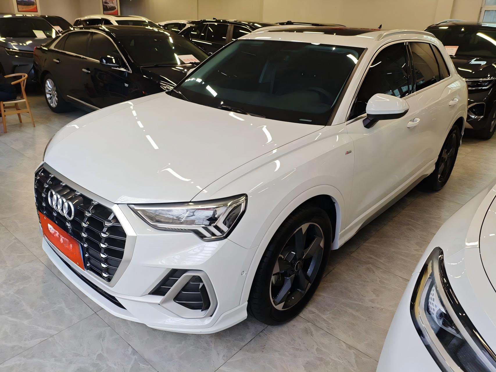 Audi Q3 2022 35 TFSI Sportline