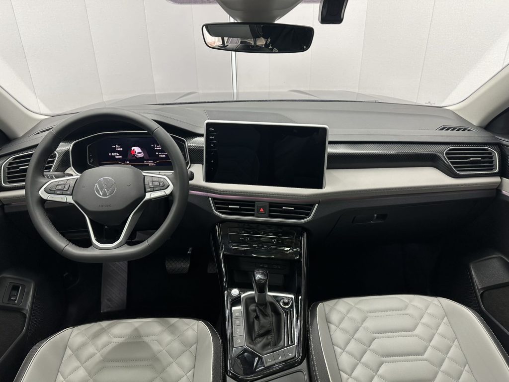 Volkswagen TAYRON 2023 280TSI с передним приводом Luxury Plus Advanced Edition - Huishida Trading