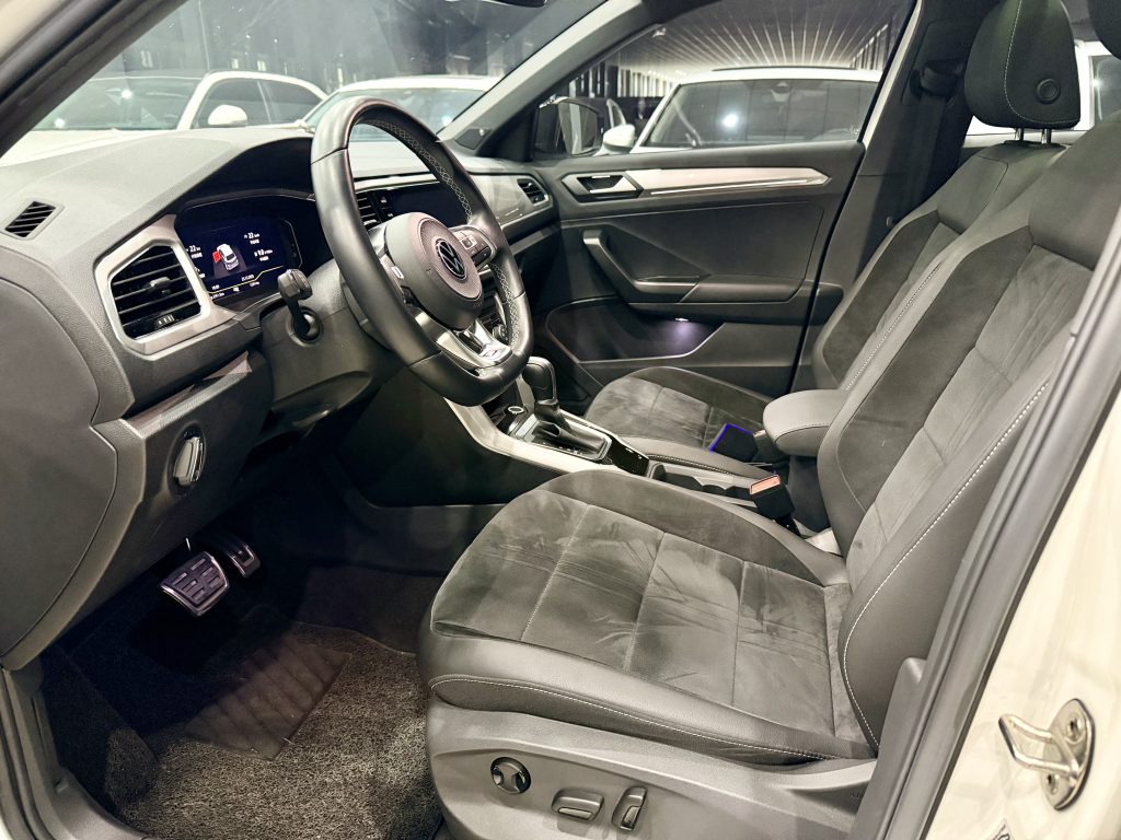 Volkswagen T-ROC 2022 280TSI DSG Передний привод R-Line Pro PLUS - Huishida Trading