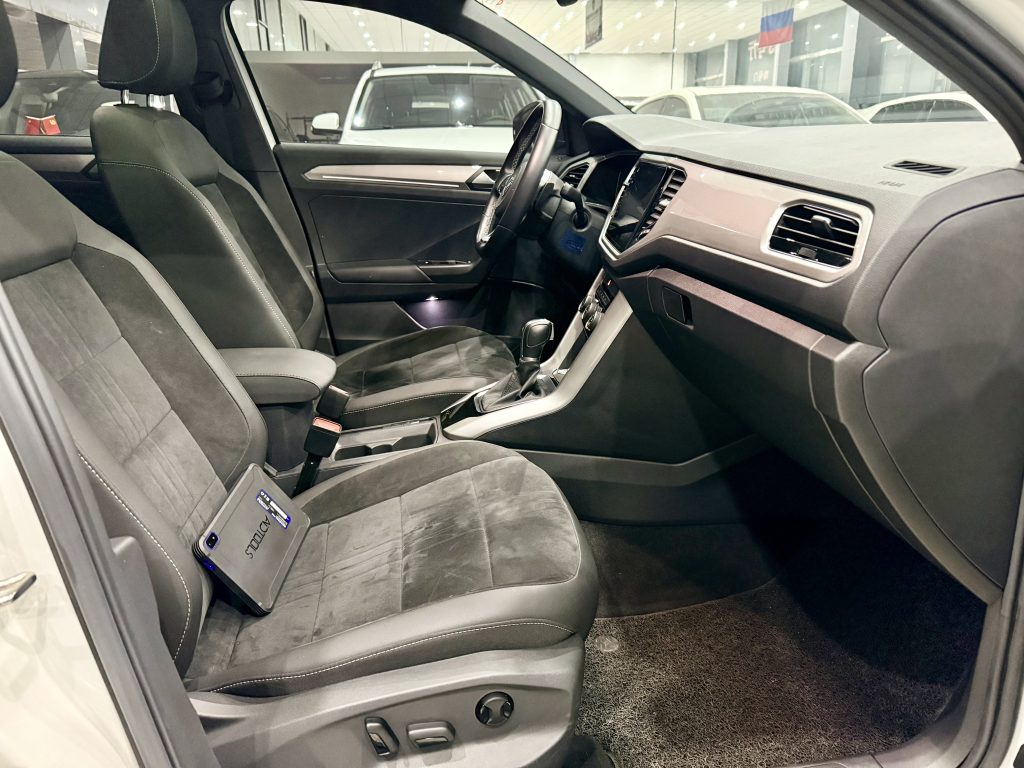 Volkswagen T-ROC 2022 280TSI DSG Передний привод R-Line Pro PLUS - Huishida Trading