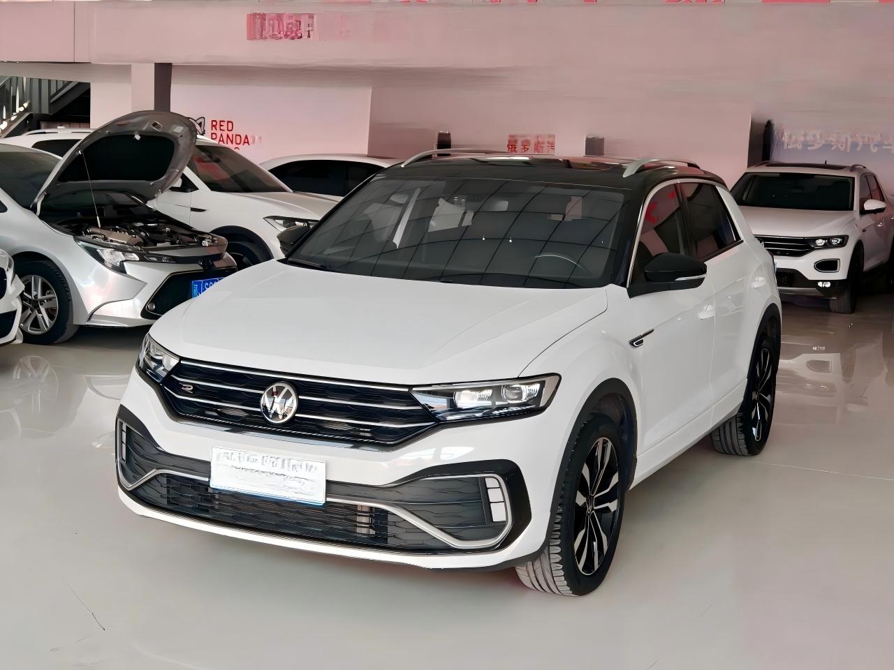 Volkswagen T-ROC 2022 280TSI DSG Передний привод R-Line Pro PLUS