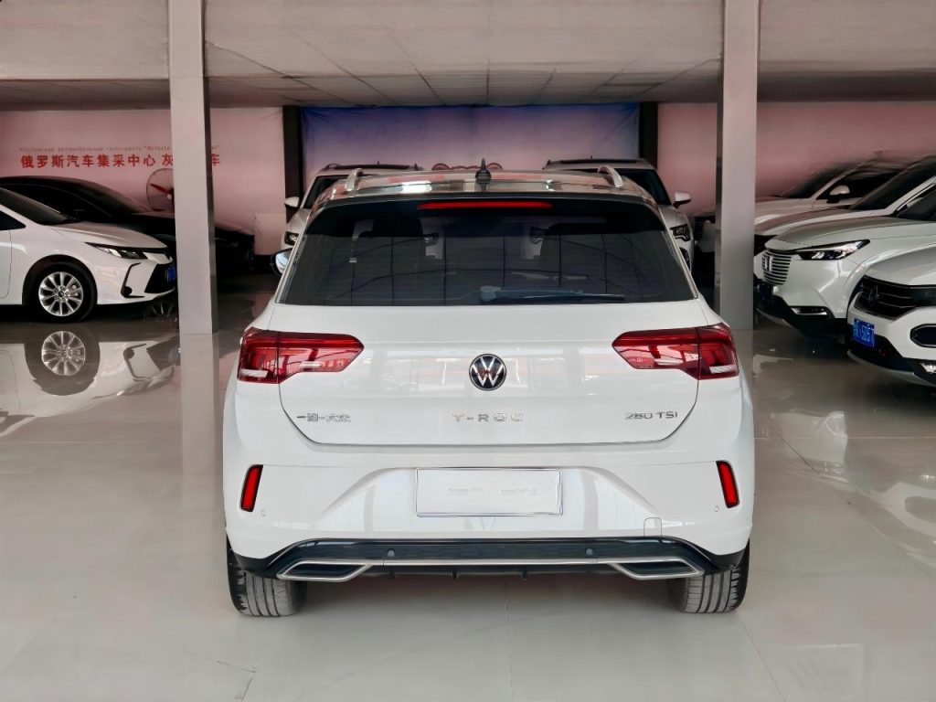 Volkswagen T-ROC 2022 280TSI DSG Передний привод R-Line Pro PLUS - Huishida Trading