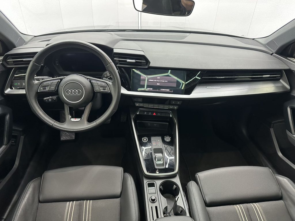 Audi A3 2021 A3L Limousine 35 TFSI Sportline - Huishida Trading