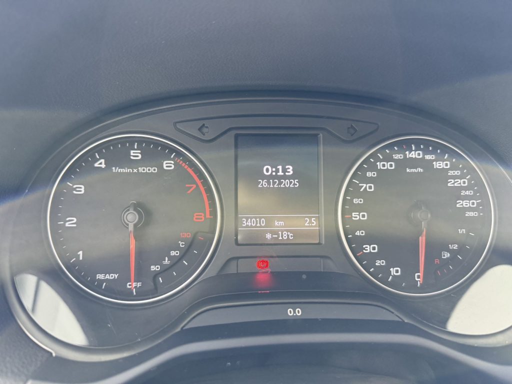 Audi Q2L 2021 35 TFSI Sporty Style - Huishida Trading