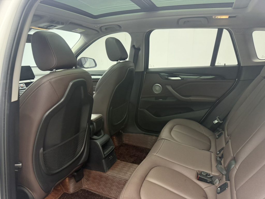 BMW X1 2021 sDrive20Li Fashion Edition - Huishida Trading