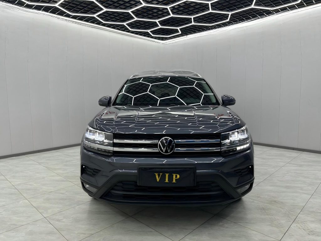 Volkswagen Tharu 2021 280TSI Two-Wheel Drive Luxury Edition PLUS - Huishida Trading