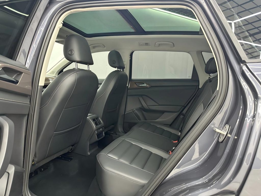 Volkswagen Tharu 2021 280TSI Two-Wheel Drive Luxury Edition PLUS - Huishida Trading