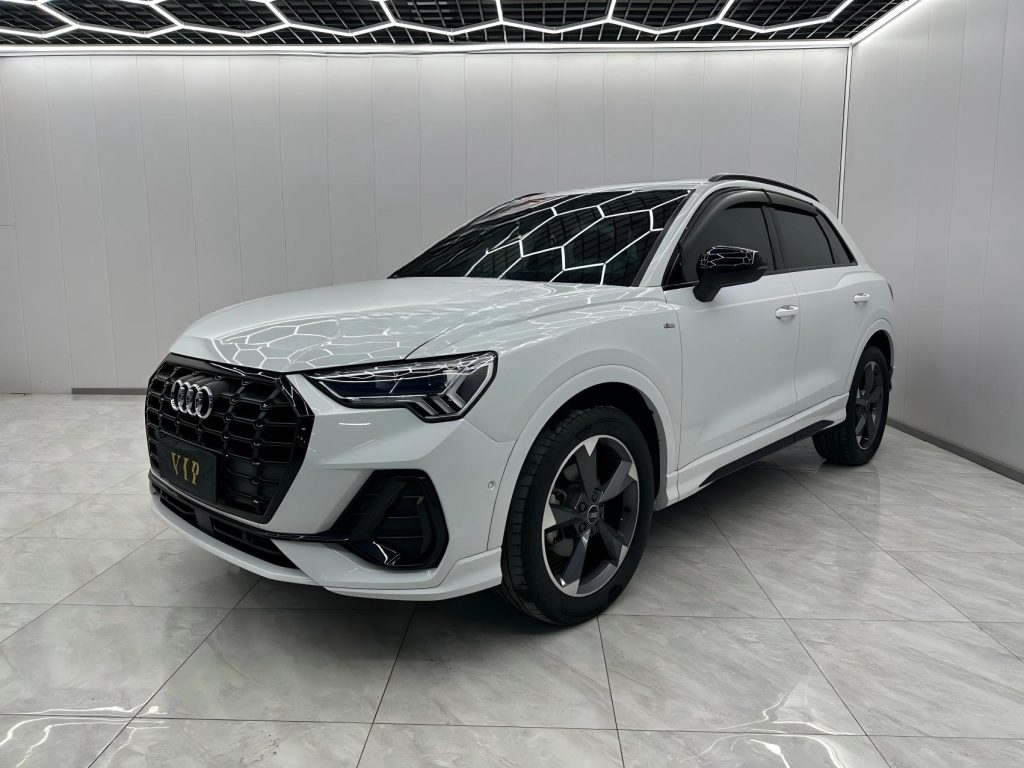Audi Q3 2021 года 35 TFSI Sportline - Huishida Trading