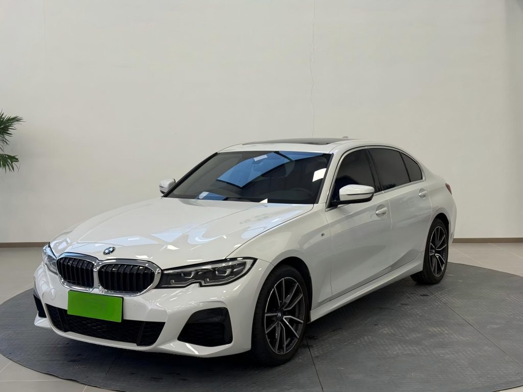 BMW 3 серии 2022 года с обновленным дизайном 320Li M Sport Package - Huishida Trading