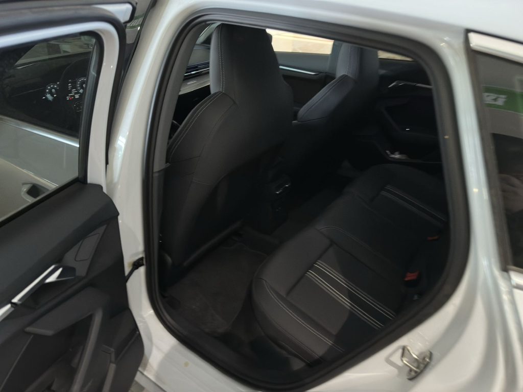 Audi A3 Белый 2022 Sportback 35 TFSI Спортивный стиль - Huishida Trading