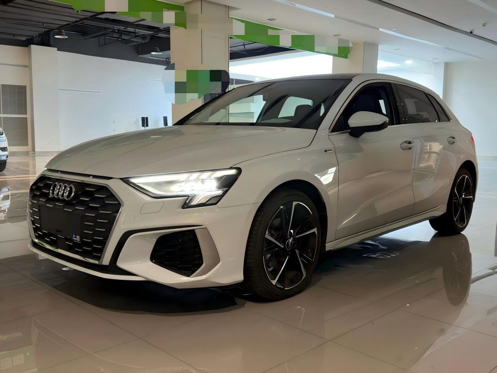 Audi A3 Белый 2022 Sportback 35 TFSI Спортивный стиль - Huishida Trading