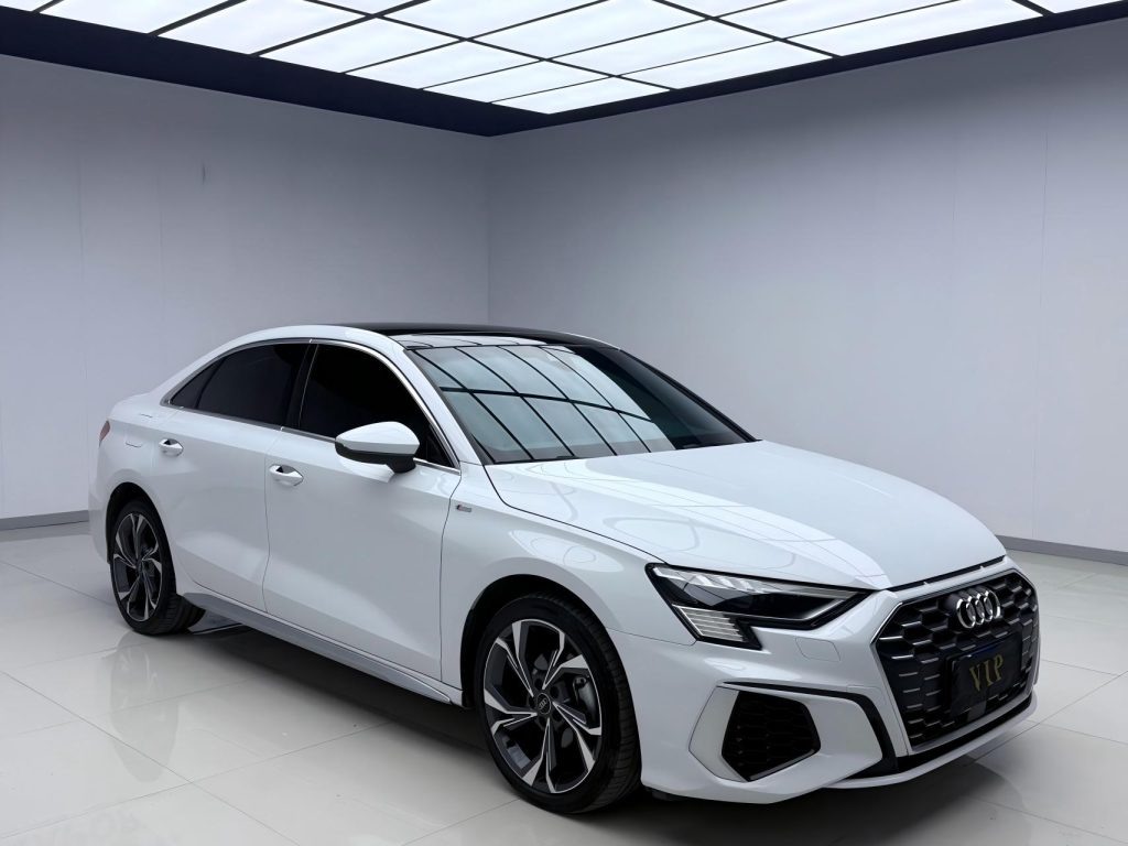 Audi A3 2022 A3L Limousine 35 TFSI Luxury Sport - Huishida Trading
