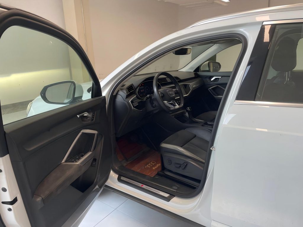 Audi Q3 2021 года 35 TFSI Sportline - Huishida Trading