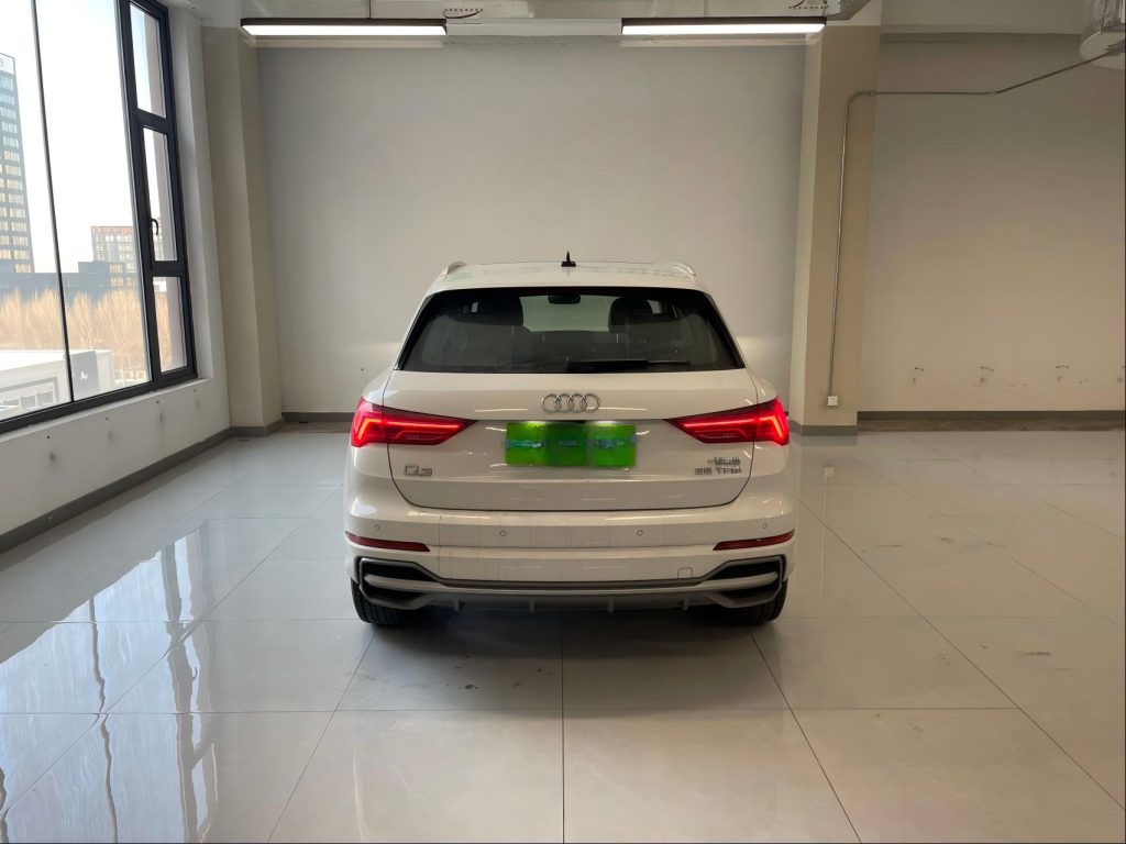 Audi Q3 2021 года 35 TFSI Sportline - Huishida Trading