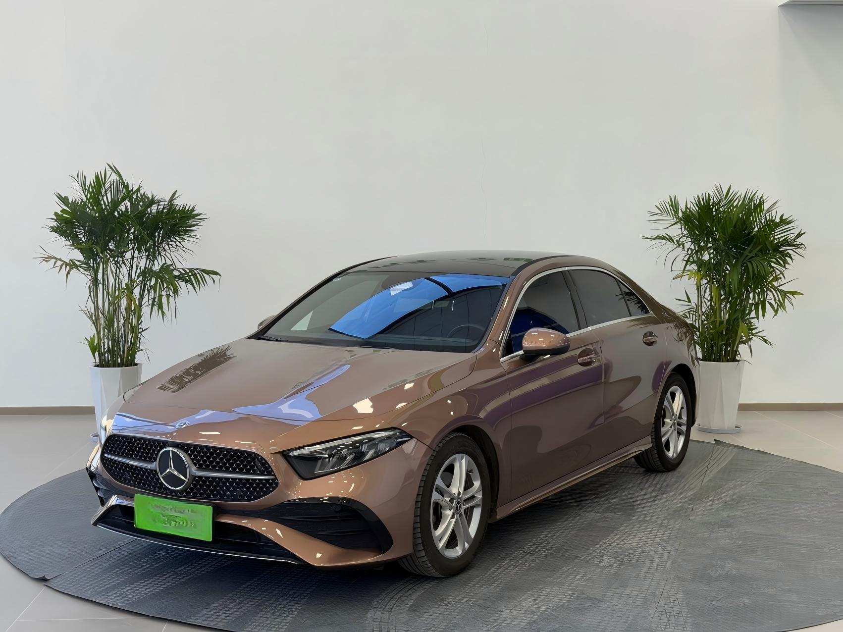 Mercedes-Benz A-Class  2023 A 180 L