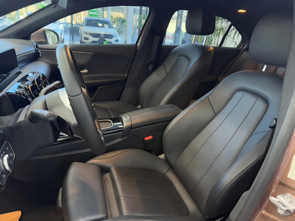 Mercedes-Benz A-Class 2023 A 180 L - Huishida Trading