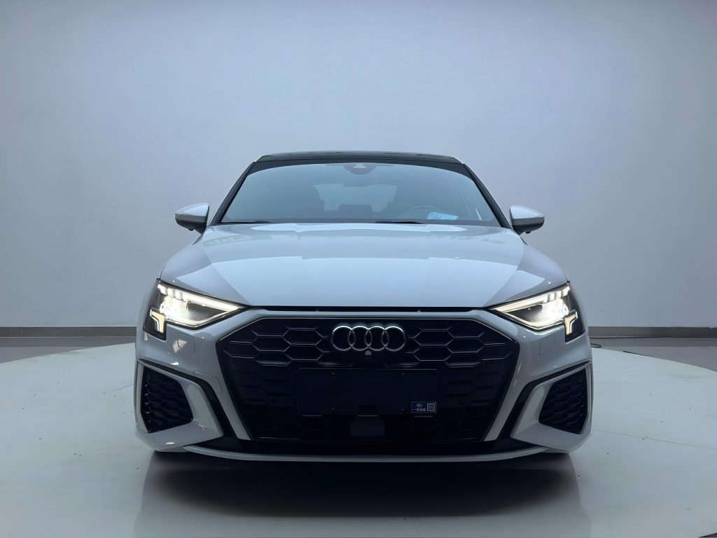 Audi A3 2021 Sportback 35 TFSI Sporty Style - Huishida Trading