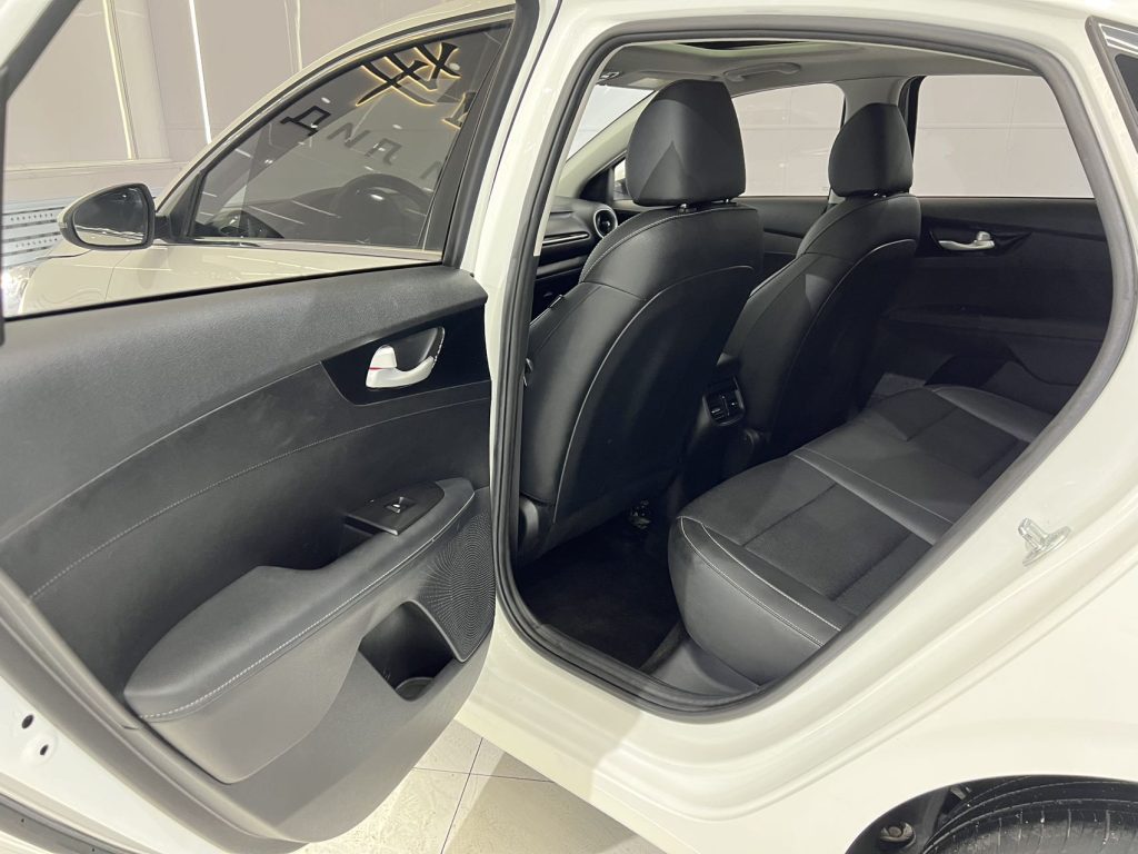 Kia K3 2021 Facelift 1.5L CVT Fashion Edition - Huishida Trading