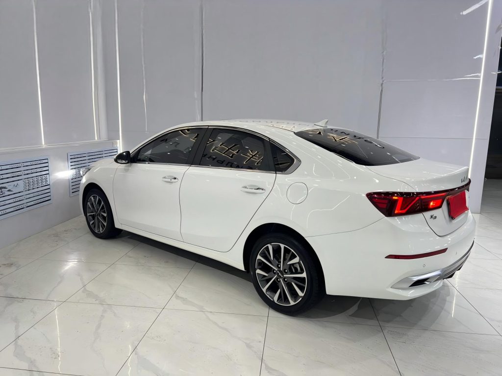 Kia K3 2021 Facelift 1.5L CVT Fashion Edition - Huishida Trading