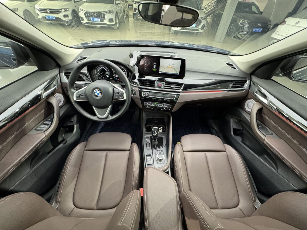 BMW X1 2021 sDrive20Li Fashion Edition - Huishida Trading