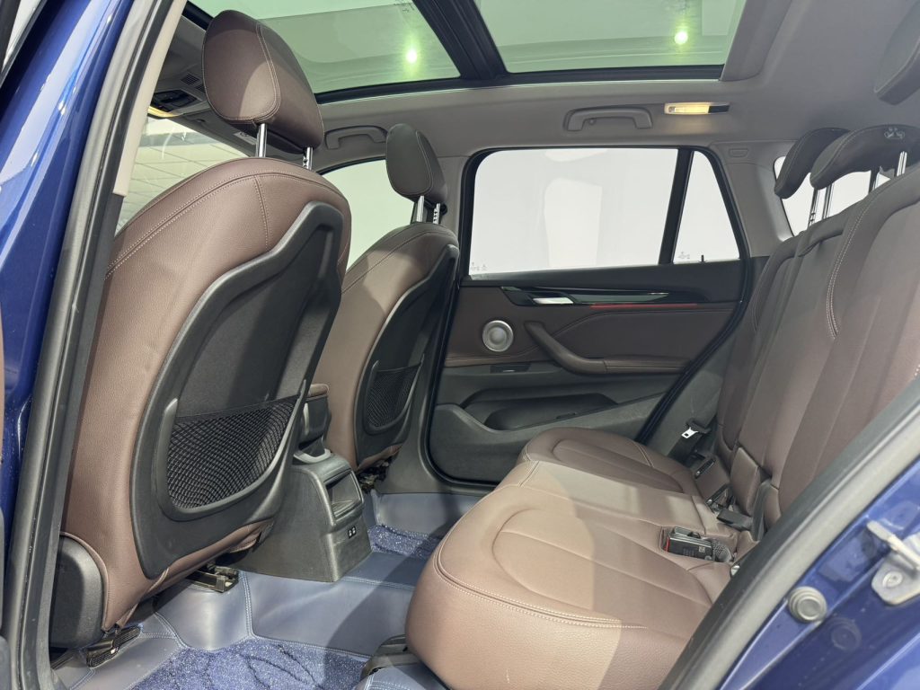 BMW X1 2021 sDrive20Li Fashion Edition - Huishida Trading