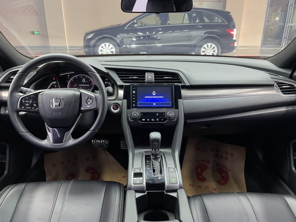 Honda Civic 2021 Hatchback 220TURBO CVT Trend-Seeker - Huishida Trading