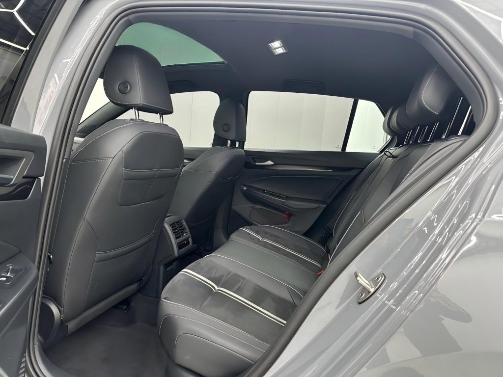 Volkswagen Golf 2021 280TSI DSG R-Line - Huishida Trading