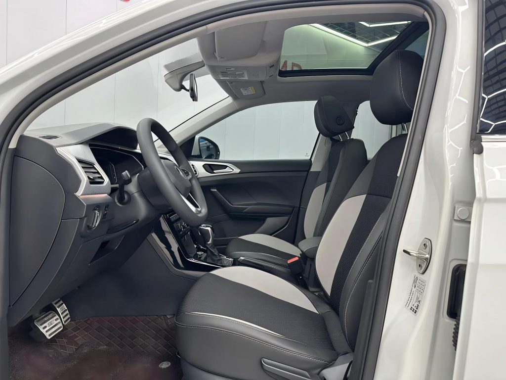 Volkswagen Tacqua 2021 года 1,5 л Автоматическая коробка передач Connect Edition - Huishida Trading