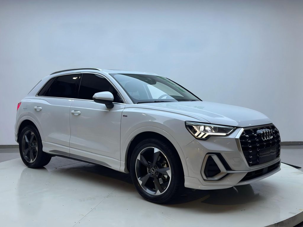 Audi Q3 2022 Model 35 TFSI Sportline - Huishida Trading