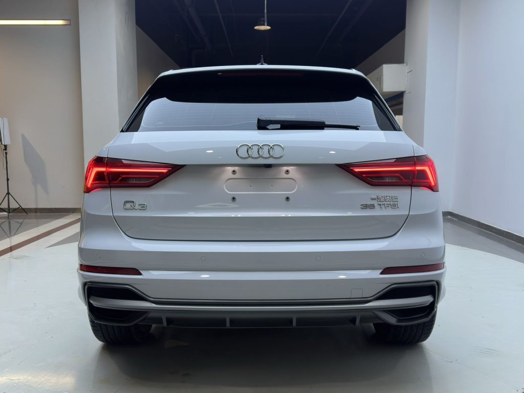 Audi Q3 2022 Model 35 TFSI Sportline - Huishida Trading