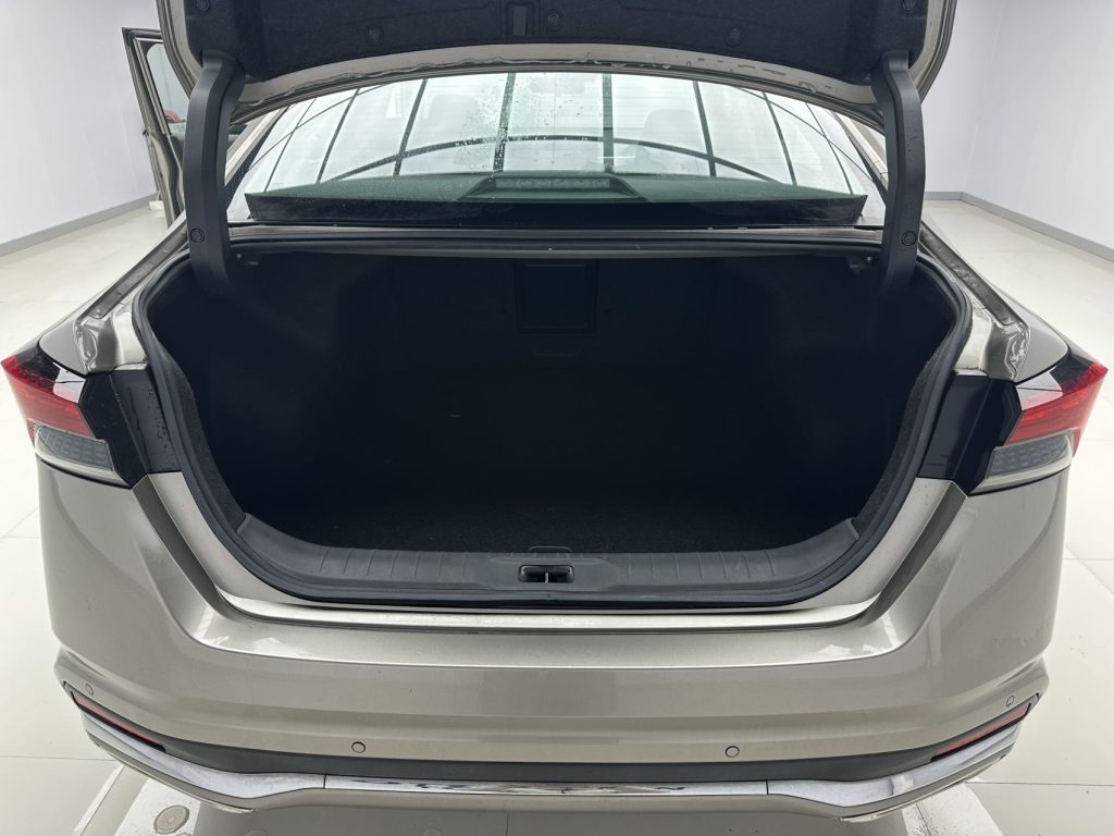 Nissan Altima 2022 2.0L XL-Upr Premium Edition - Huishida Trading