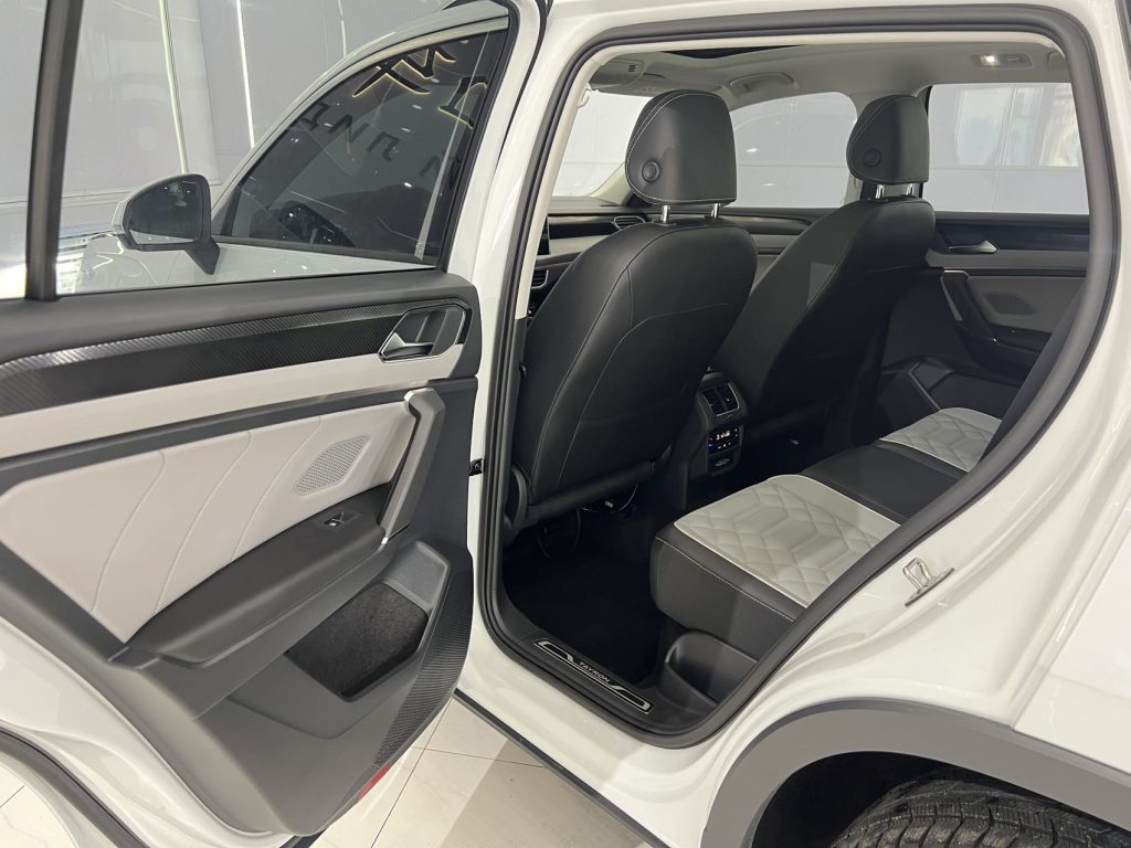 Volkswagen TAYRON 2023 280TSI 2WD Luxury Plus Advanced Edition - Huishida Trading