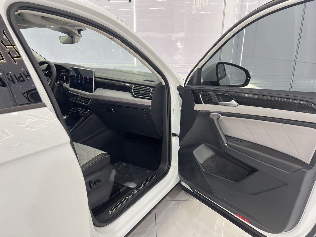 Volkswagen TAYRON 2023 280TSI 2WD Luxury Plus Advanced Edition - Huishida Trading