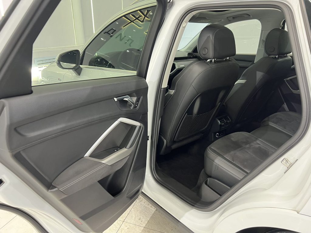 Audi Q3 2022 35 TFSI Sportline National VI - Huishida Trading