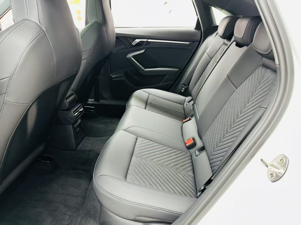 Audi A3 2022 A3L Limousine 35TFSI Elegance Edition - Huishida Trading