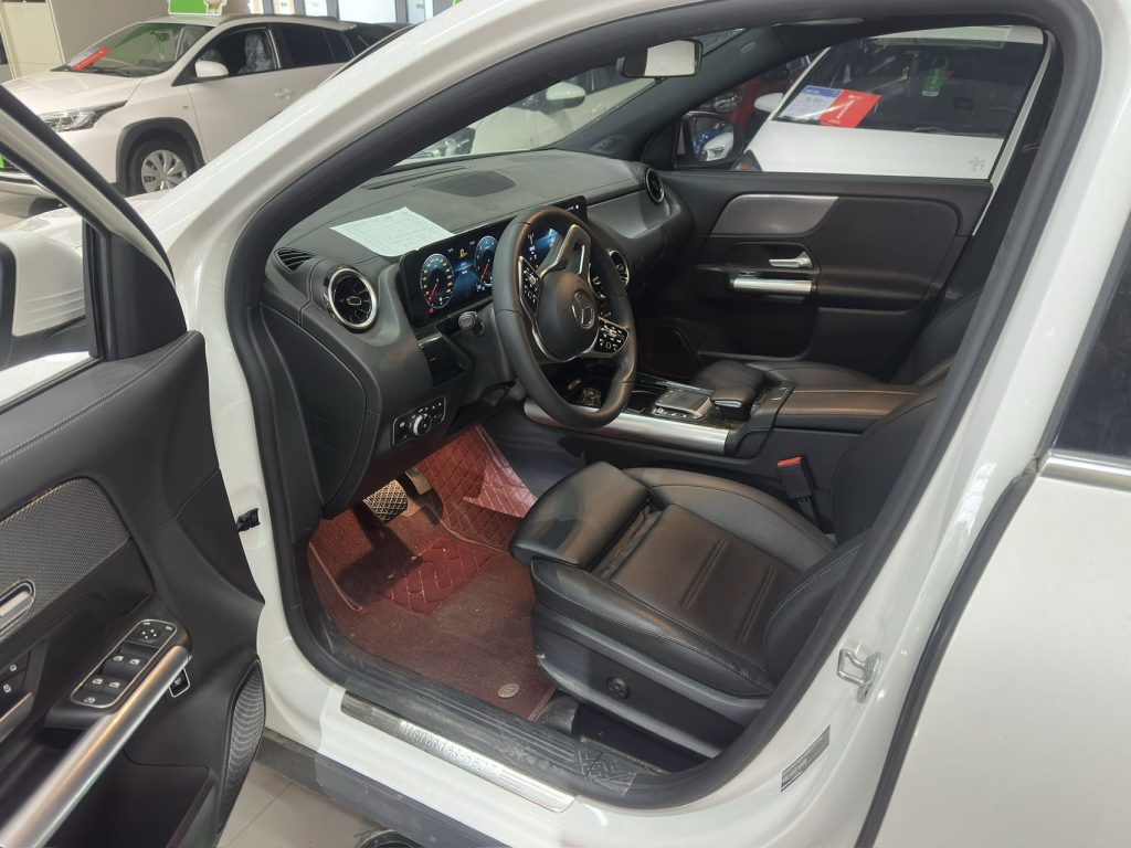 Mercedes-Benz GLA 2022 Модель GLA 180 - Huishida Trading