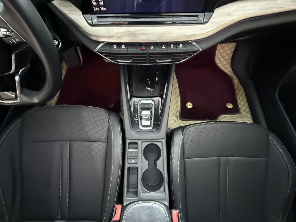 Skoda Octavia 2021 PRO TSI280 DSG Flagship Edition - Huishida Trading