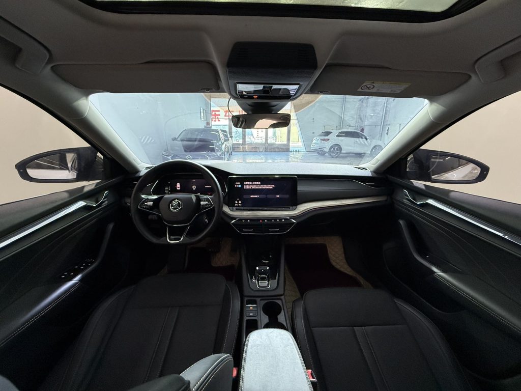 Skoda Octavia 2021 PRO TSI280 DSG Flagship Edition - Huishida Trading